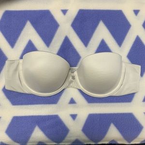 Victoria Secret Strapless Bra 34B white